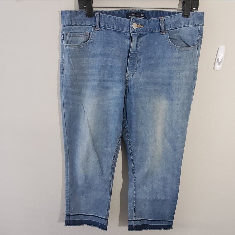 GIORDANO Womens Jeans Mid Rise Seasonal Fit Light Wash Frayed‎ Hem Size 28